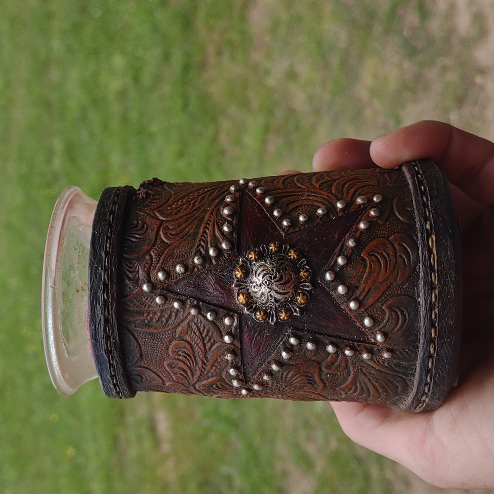 Candle holder